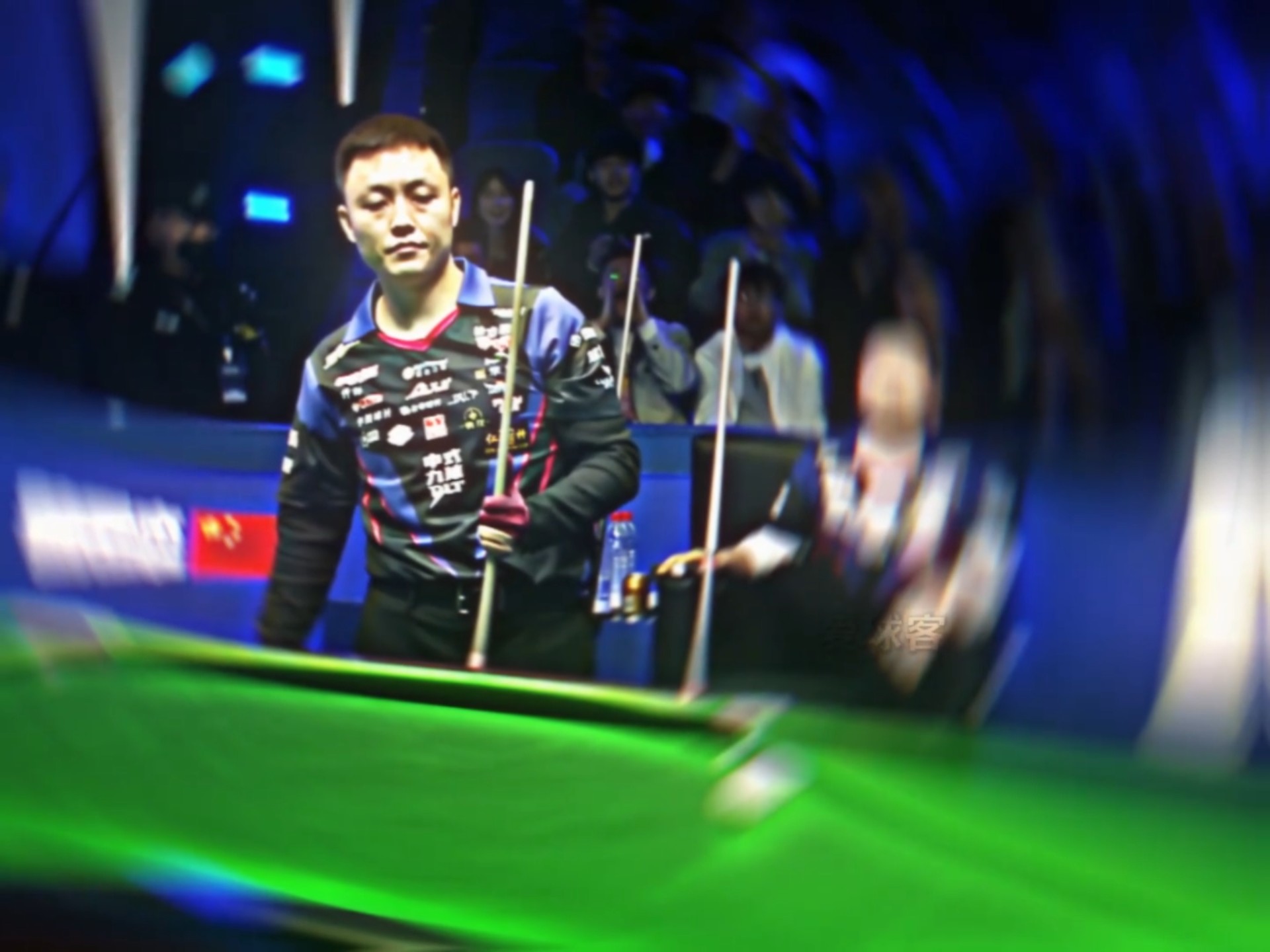 出现空座问 出现空座问