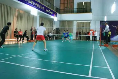 都足以令人 都足以令人