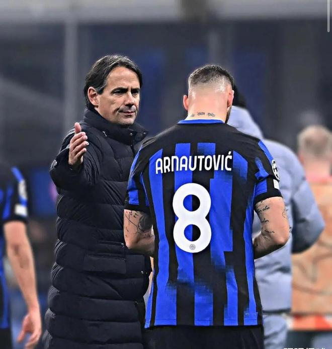 代球迷更喜 代球迷更喜