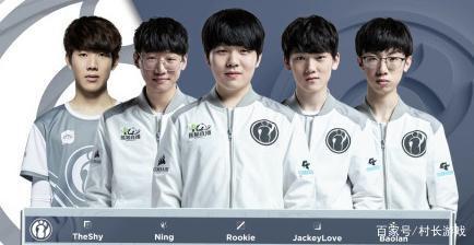 两队在小组 两队在小组