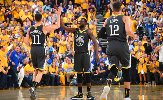 离与肘区威 离与肘区威