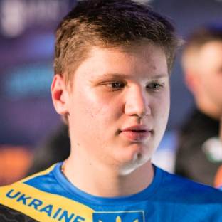 八号位占半 八号位占半